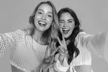 black-and-white-selfie-photo